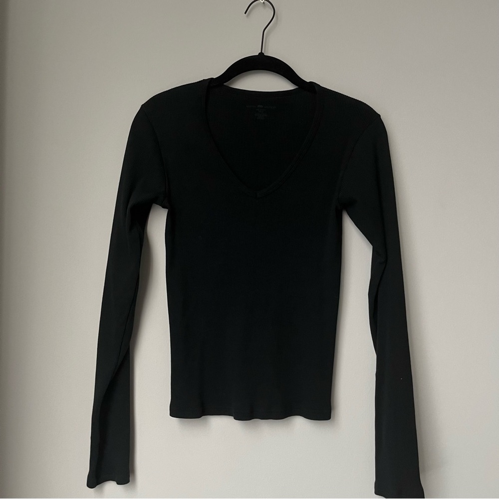 BRANDY MELVILLE black scoop neck top